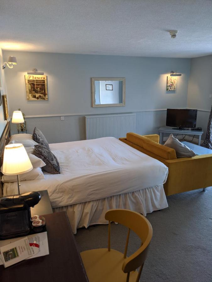 Manor Court Hotel Carnaby Εξωτερικό φωτογραφία